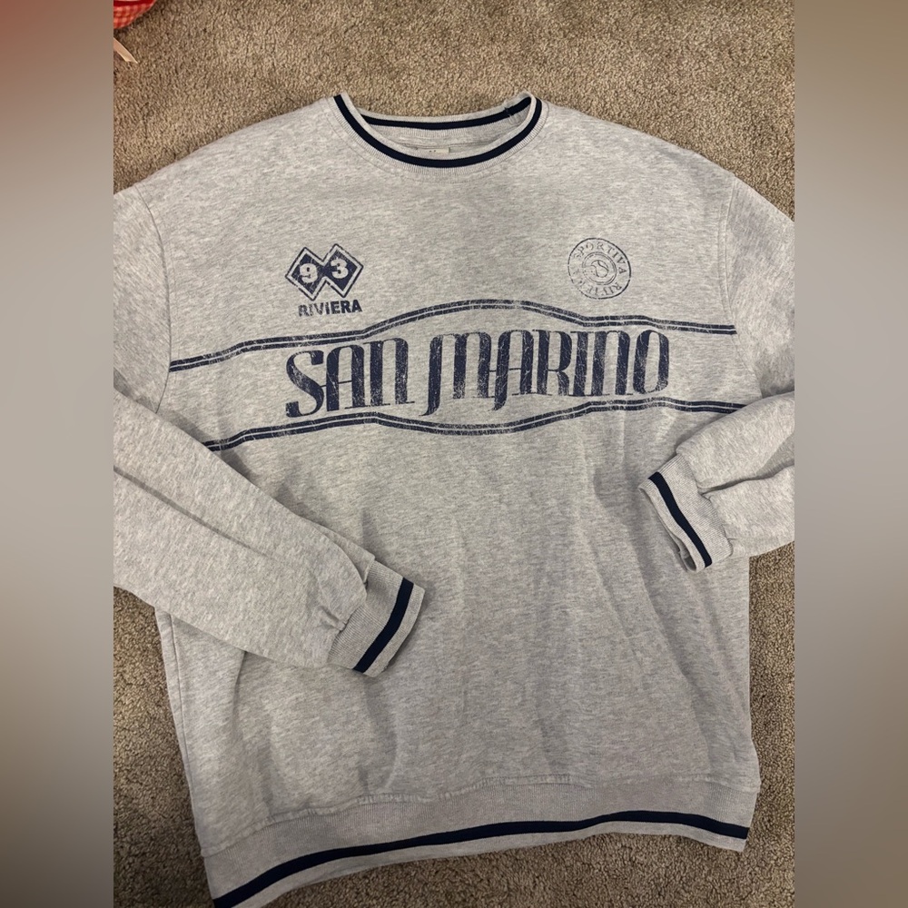 Urban outfitters crewneck